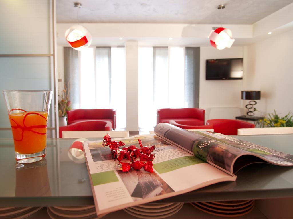 Hotel Garni Corallo Torbole Sul Garda Εξωτερικό φωτογραφία