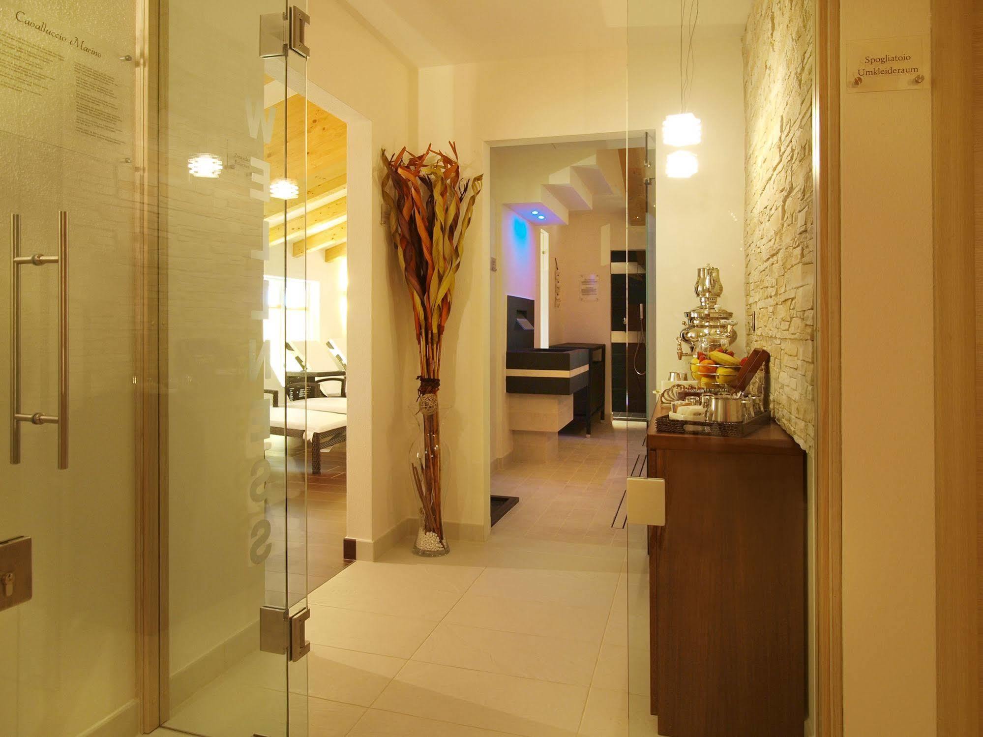 Hotel Garni Corallo Torbole Sul Garda Εξωτερικό φωτογραφία