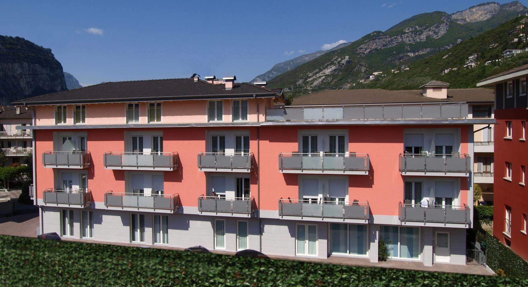 Hotel Garni Corallo Torbole Sul Garda Εξωτερικό φωτογραφία