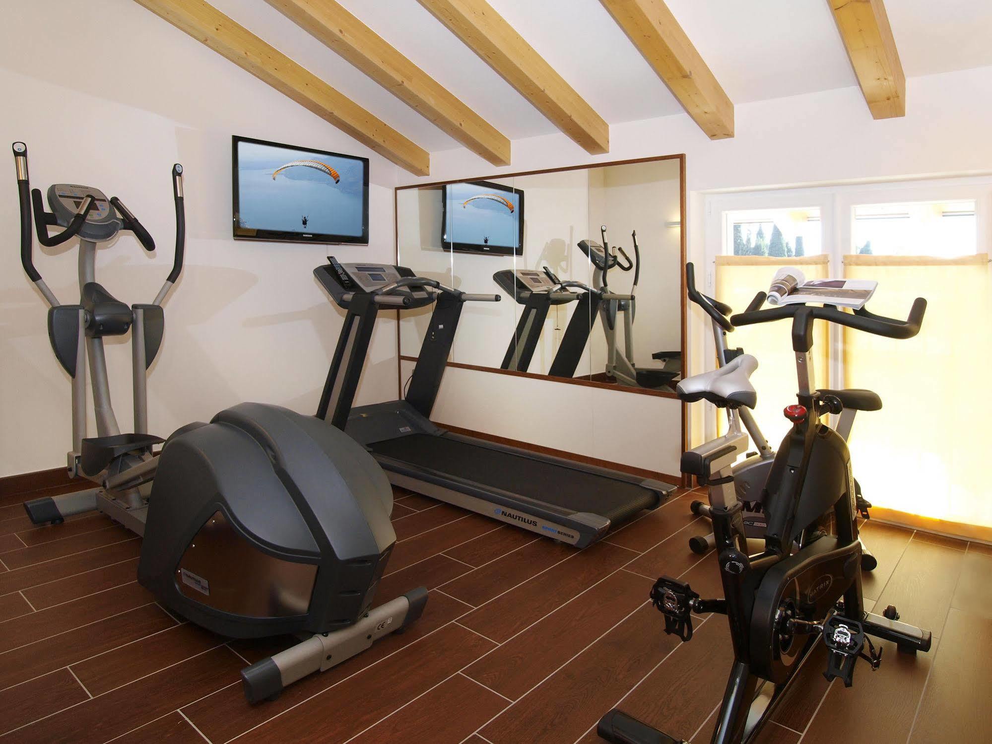 Hotel Garni Corallo Torbole Sul Garda Εξωτερικό φωτογραφία