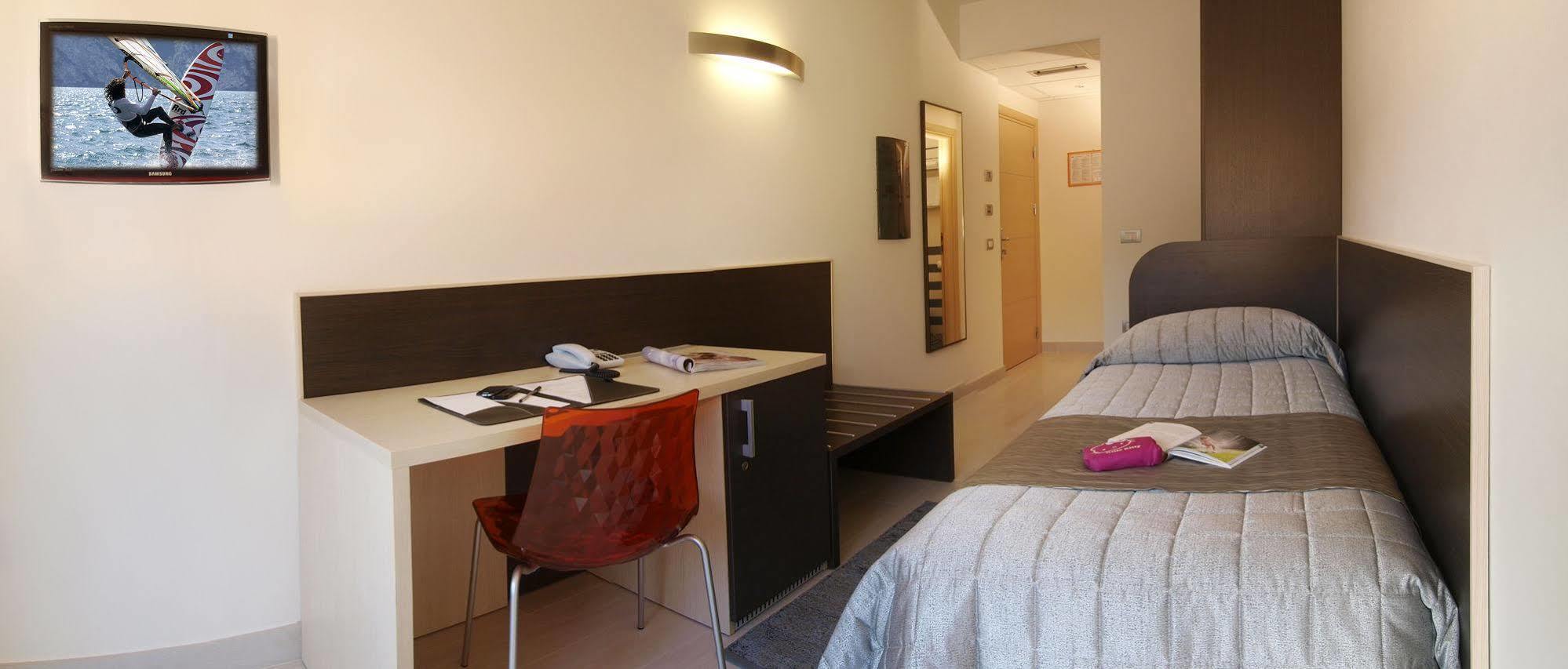 Hotel Garni Corallo Torbole Sul Garda Εξωτερικό φωτογραφία