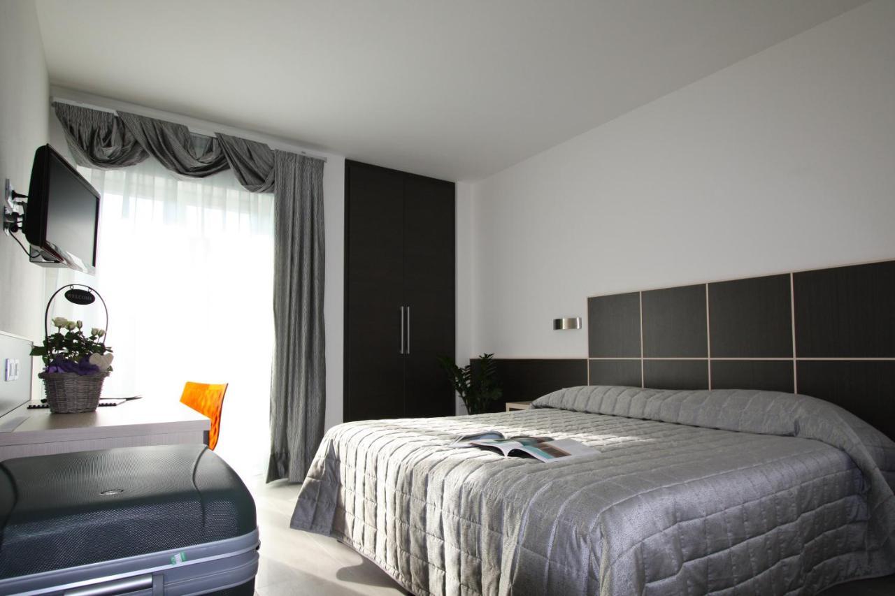 Hotel Garni Corallo Torbole Sul Garda Εξωτερικό φωτογραφία