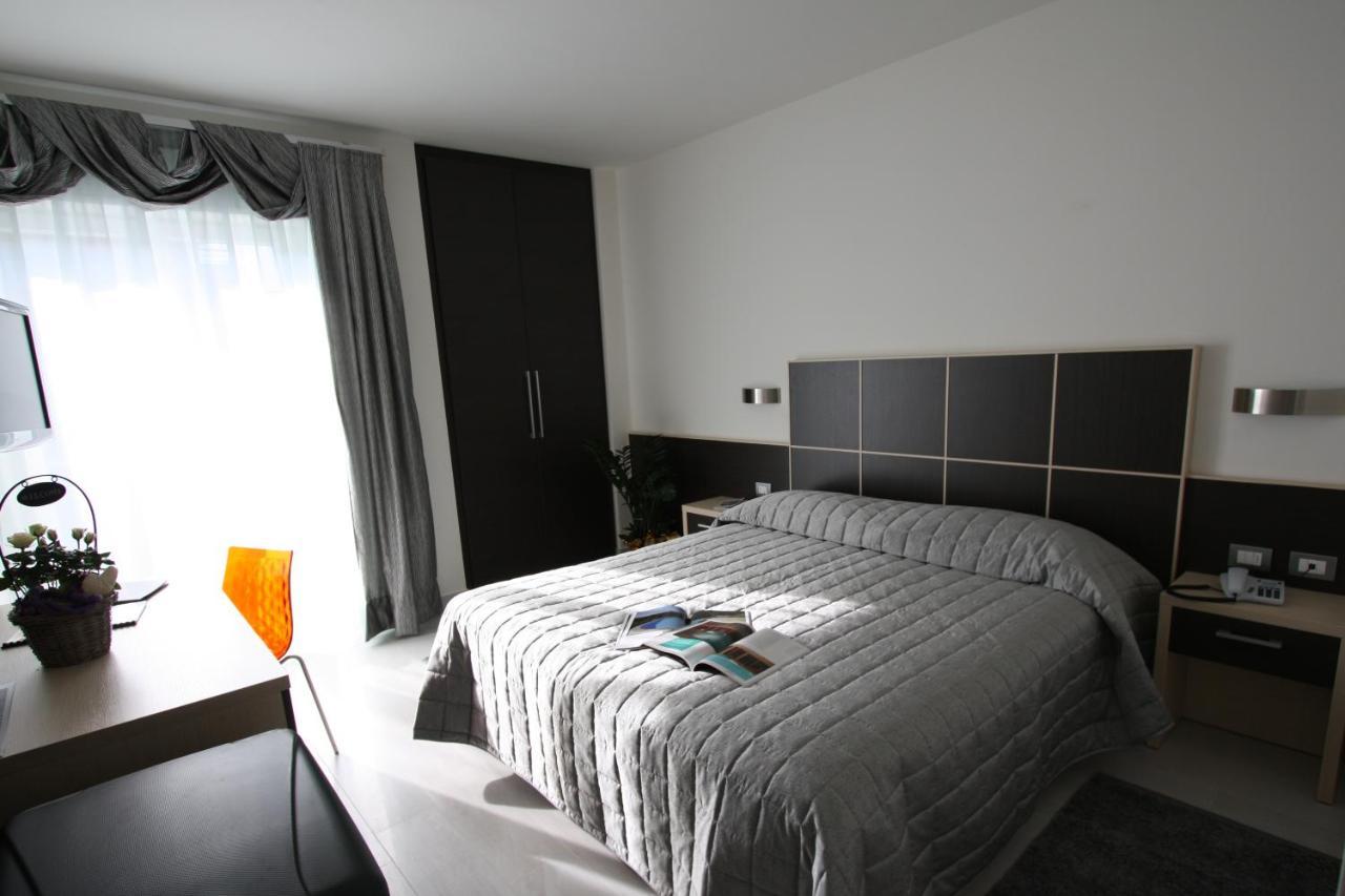 Hotel Garni Corallo Torbole Sul Garda Εξωτερικό φωτογραφία