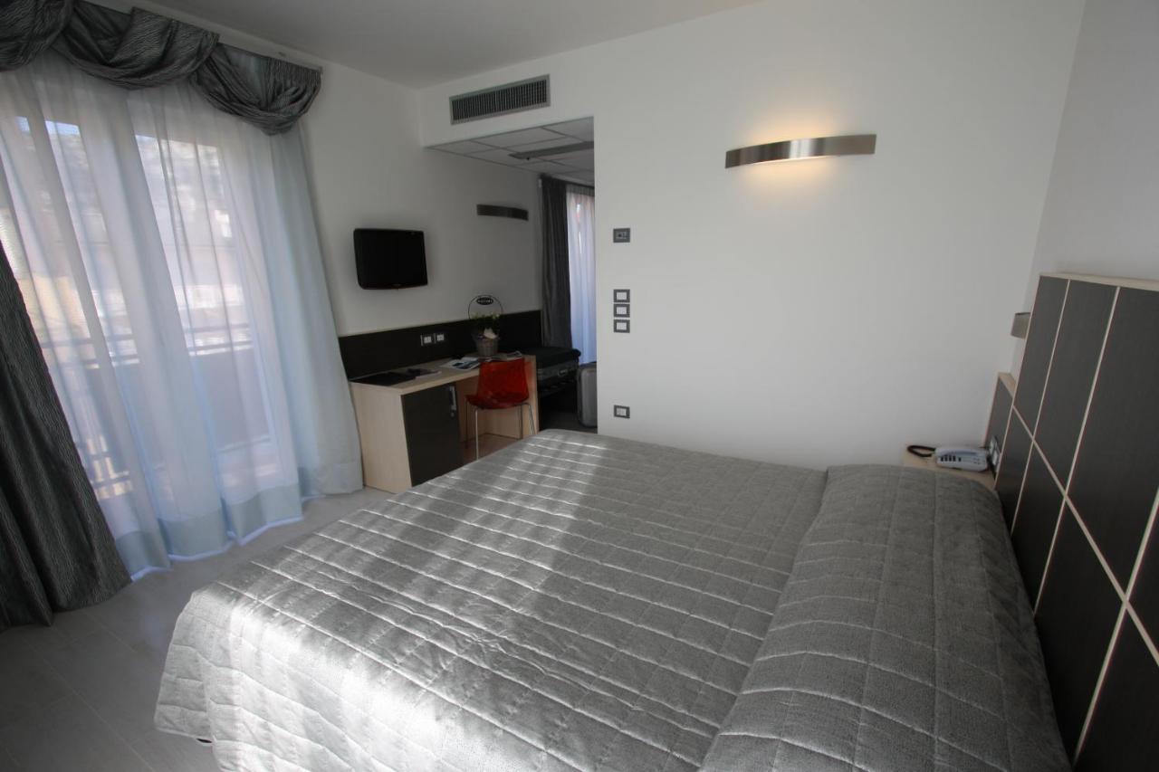 Hotel Garni Corallo Torbole Sul Garda Εξωτερικό φωτογραφία